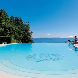 https://royal-evian-resort.hotels-rhonealpes.com